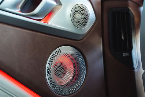 Bmw Xm Will Get A Speaker Bowers Wilkins Diamond Encompass Sound