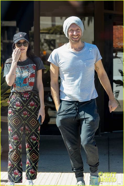 Photo: dakota johnson chris martin couple up for coffee in malibu 04 ...