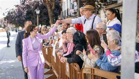 Ayuso alcanza el 46 del voto lograría la mayoría absoluta si Podemos