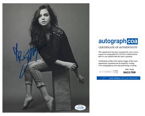 Bailee Madison Sexy Signed Autograph 8x10 Photo Acoa Outlaw Hobbies