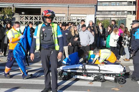 Fotos Herido Un Motorista En Un Accidente De Tr Fico En Gij N El