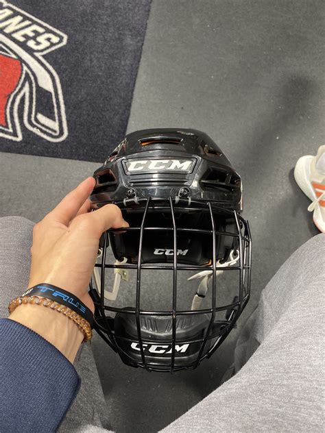 New Medium Ccm Tacks 710 Helmet Sidelineswap