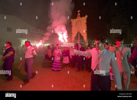 Prozession Der Fackeln Fotos Und Bildmaterial In Hoher Aufl Sung Alamy