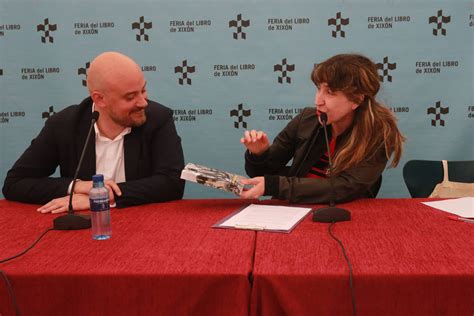 El ambiente de la Feria del Libro de Gijón El Comercio Diario de