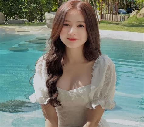 Ngắm đường cong nóng bỏng của hot girl ảnh thẻ Titanic Nơi mọi thứ được chia sẻ