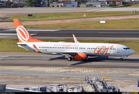 PR GUA GOL Transportes Aéreos Boeing 737 800 at São Paulo Congonhas