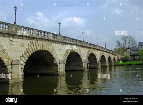 Maidenhead bridge hi-res stock photography and images - Alamy