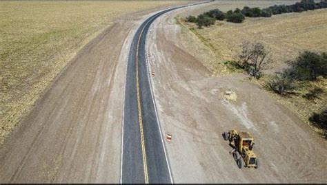 La pavimentación del camino rural entre Corralito y la autovía está en