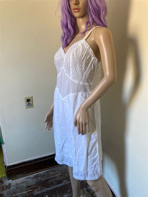 S Lacy White Vintage Lingerie Slip Chemise Dress Gem