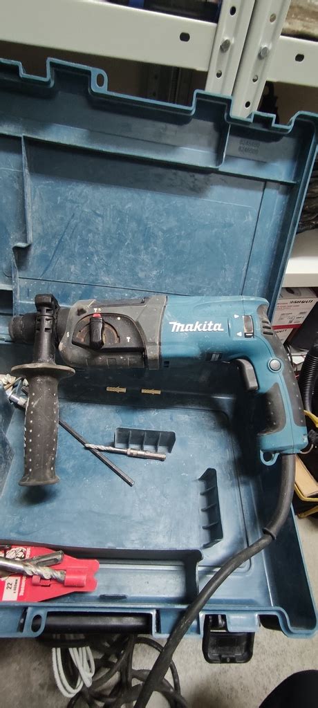Перфоратор электрический Makita HR2470 780 Вт 2,7 Дж SDS-plus — купить ...