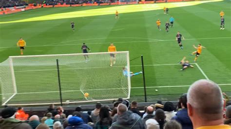 Late Drama As Wolves Score Twice In Extra Time Wolves Vs Tottenham