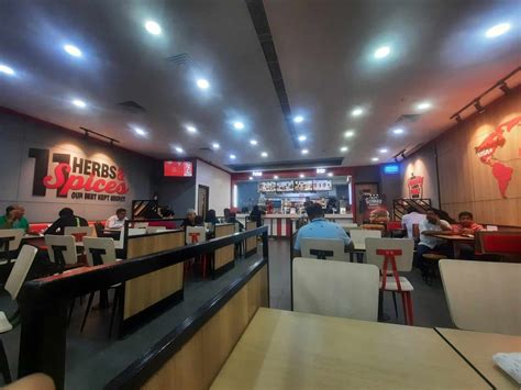 KFC Store in Kolkata, India : r/pics