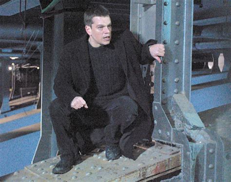 The Bourne Supremacy movie review (2004) | Roger Ebert