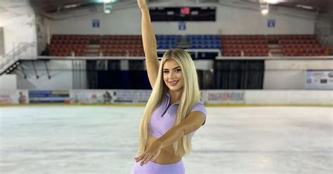 Dancing On Ice Star Liberty Poole Showcases Killer Curves In Belted Bikini Daily Star
