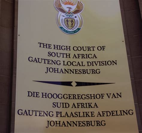 Watch Cops Hunt Two Jhb High Court Escapees News24