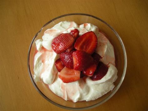 Sahnequark Mit Erdbeeren Rezept Mit Bild Kochbar De