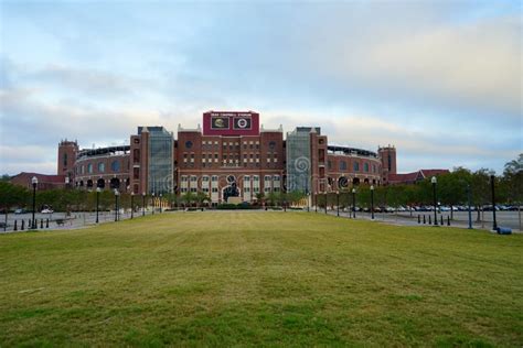 Florida State University Campus Editorial Image - Image of learning ...