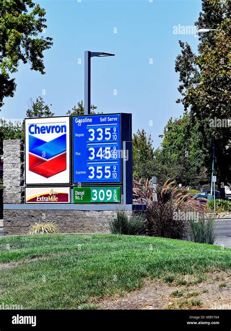 Chevron gas station sign hi-res stock photography and images - Alamy