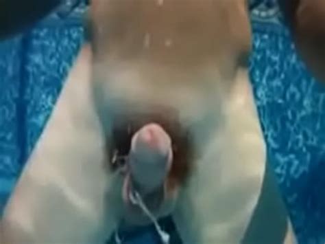 INCREÍBLE corrida bajo el agua XVIDEOS