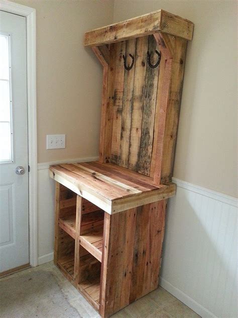 Diy Pallet Coat Rack Tradingbasis