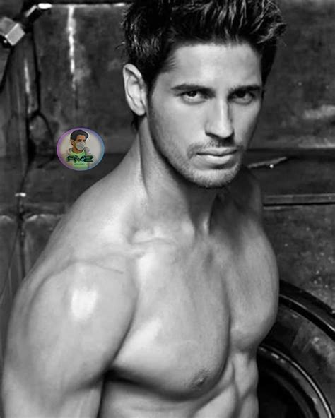 Shirtless Bollywood Men Sidharth Malhotra S Hot Shots On Instagram Social Media Hottie