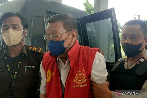 Kejati Ntb Menetapkan Direktur Pt Amg Tersangka Tambang Pasir Besi