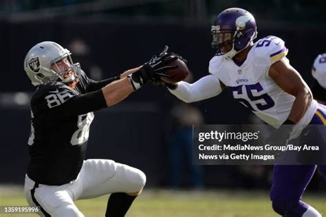 Oakland Raiders Anthony Smith Photos and Premium High Res Pictures ...