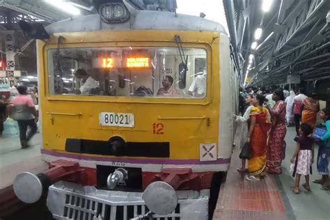 Local Train Eastern Railway Announced Special Trains In Durga Pujo In