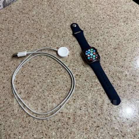 Apple Watch Series 5 40mm 32GB, умные часы, GPS, NFC, IP68, Android ...