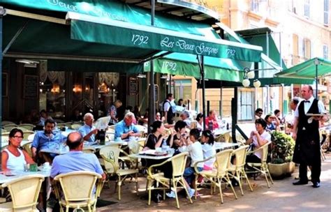 Solve The Cafe Life Enjoying A Sunny Day In Aix En Provence Jigsaw