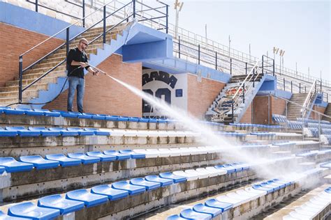 El Ayuntamiento Acomete Un Plan De Choque De Limpieza En El Nuevo