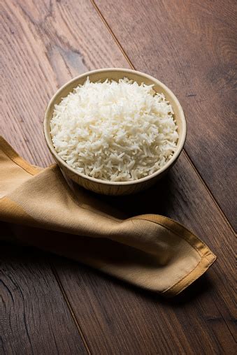 Nasi Basmati Dalam Mangkuk Keramik Nasi Basmati Putih Dan Panjang India