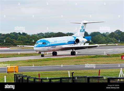 Klm Cityhopper Fokker 70 Stock Photos Klm Cityhopper Fokker 70 Stock