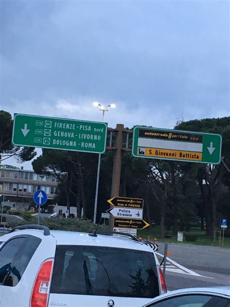 A Milano Napoli Chiusa Per Una Notte L Entrata Della Stazione Di