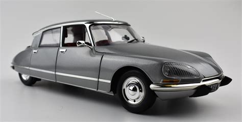 Citroën DS 23 Pallas 1972 Gris Nacre 1 18 Norev