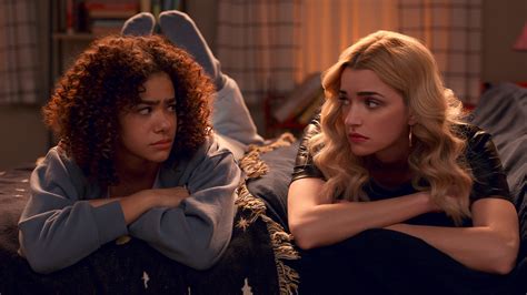 TV Tuesdays Ginny Georgia Teen Sex Class And Secrets