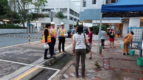 水務署荃灣蕙荃路相關路段食水管滲漏 約晚上10時後恢復供水 RTHK