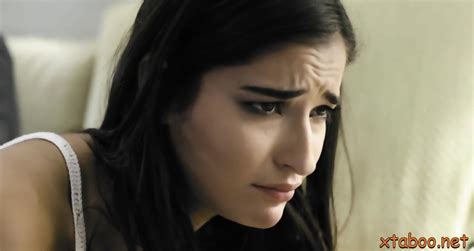 Slender Bimbo Emily Willis Enjoys A Superb Rear Fuck