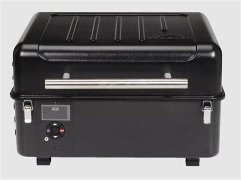 Traeger Smoker: An Expert Reviews the 10 Best Pellet Smoker Options