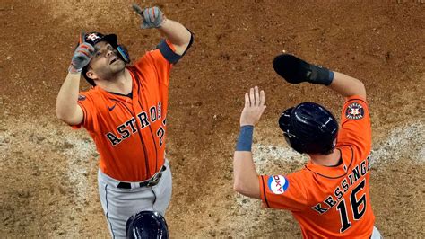 Jos Altuve Coloca A Los Astros A Una Victoria De La Serie Mundial