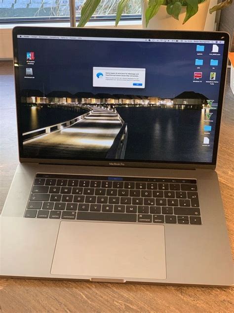 MacBook Pro 15" Core i7 2TB SSD 16GB SDRAM Retina Touch Bar - Flohmarkt.ch