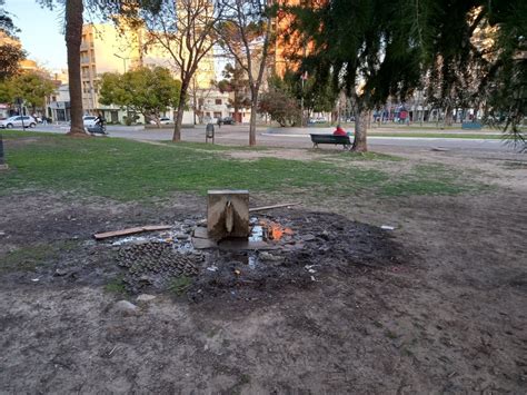 En Plaza Azcu Naga Reclamaron Nuevamente Por La Situaci N De Algunos