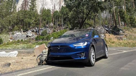 This Road In Yosemite Is Causing Teslas On Autopilot To Crash