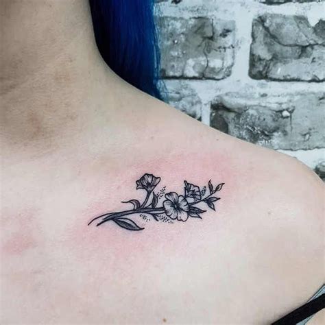 Tatua Na Obojczyku Pi Knych I Inspiruj Cych Wzor W