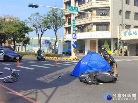 [新聞] 機車與youbike擦撞 48歲女機車騎士遭遊 看板 Car 批踢踢實業坊