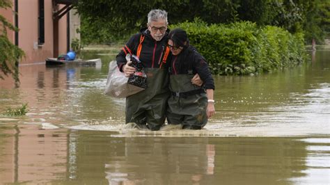 Floods In Northern Italy Leave More Than 36 000 Displaced Pledge Times