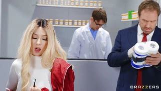 Kenzie Reeves Starts Masturbating In The Pharmacy Porn Movies Movs