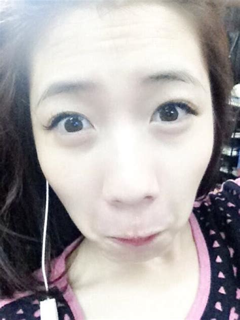 Chùm ảnh Khi các hot girl làm mặt xấu vẫn xinh