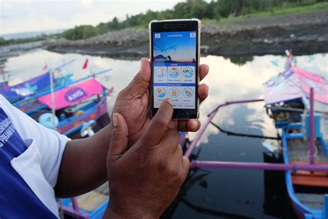 XL Axiata Kenalkan Aplikasi Laut Nusantara Ke Nelayan Banyuwangi