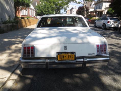 1982 Oldsmobile Cutlass Supreme Brougham 4 Door White Sedan Vin2g3am6988c2362861 Classic